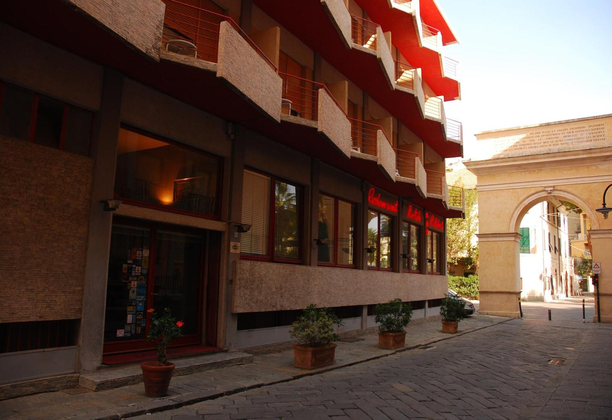 Hotel Colibri Finale Ligure Exterior foto